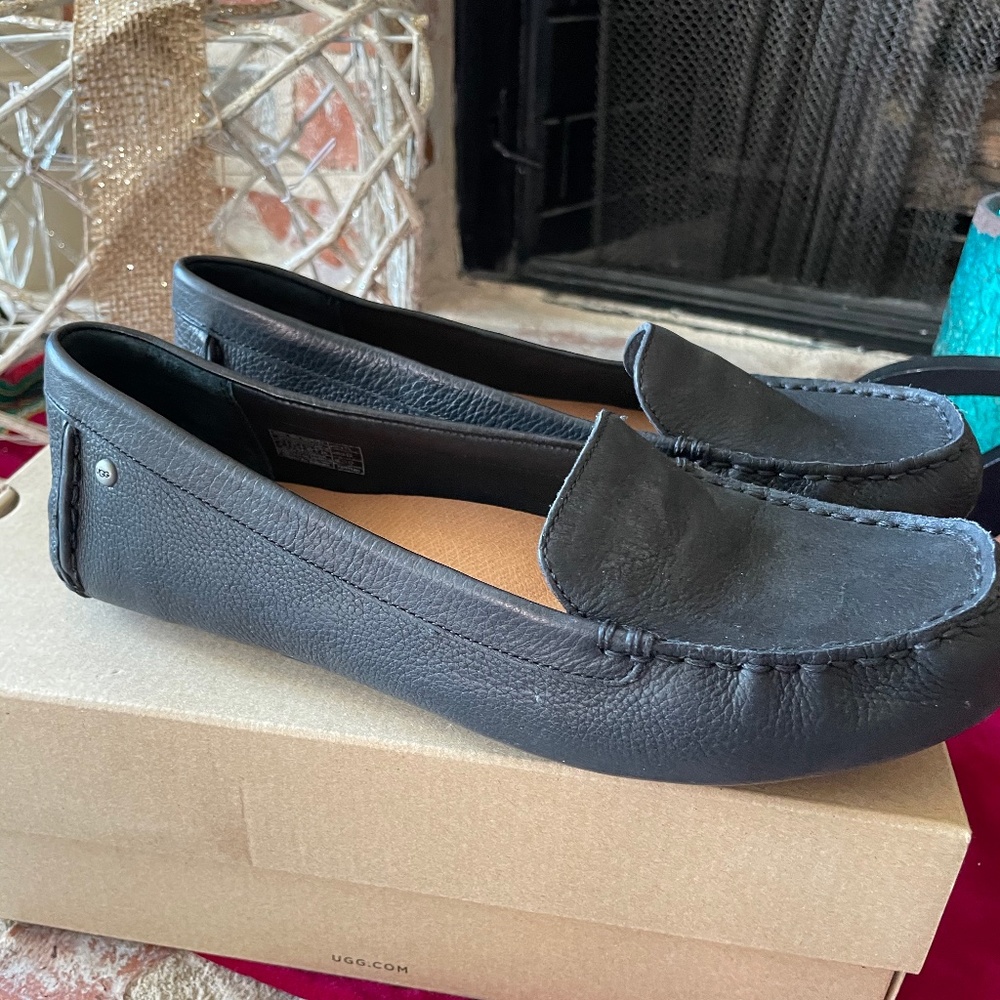 Ugg loafers size 9 women's